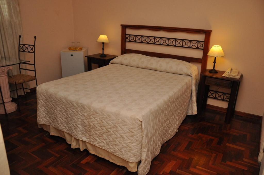 Hotel Bulevar Paysandú Pokój zdjęcie